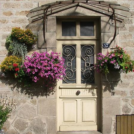 Treignac Chambre D'Hotes Des Monedieres Bed & Breakfast エクステリア 写真