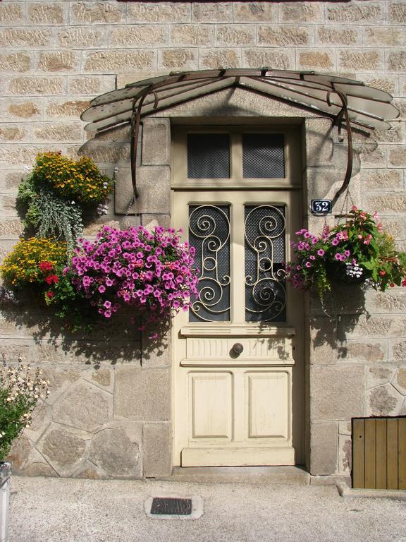 Treignac Chambre D'Hotes Des Monedieres Bed & Breakfast エクステリア 写真