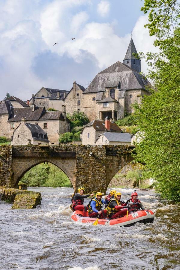 Treignac Chambre D'Hotes Des Monedieres Bed & Breakfast エクステリア 写真